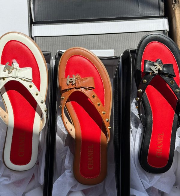 Sara Channel Slippers (Regular sizes)
